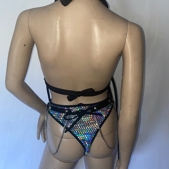 Two piece set - Picture 3 of 7